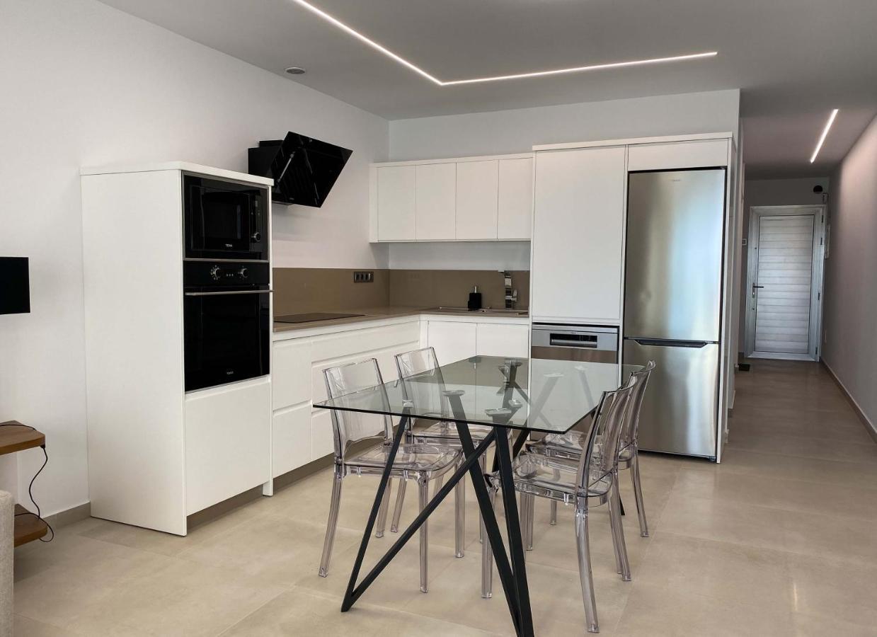 Marina Suites 8 ปลายาบลังกา ภายนอก รูปภาพ